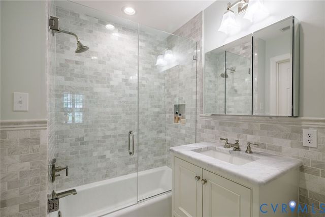 527 St Albans Way, Henrico, VA 23229