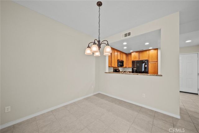 28472 Herrera, Valencia, CA 91354