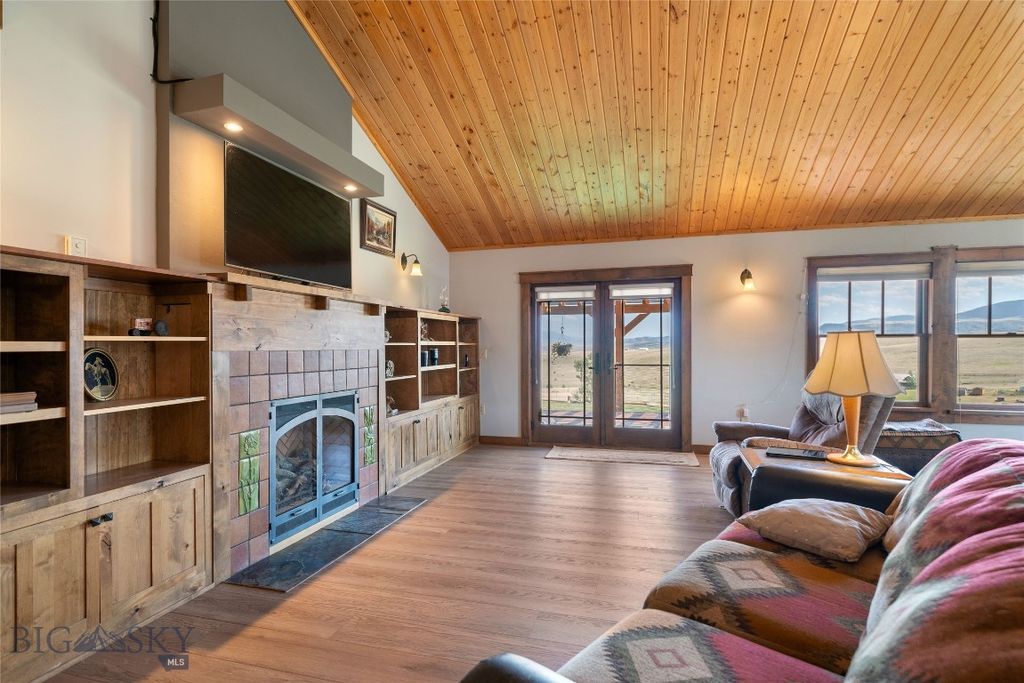 35 Halo Loop Trail, Ennis, MT 59729