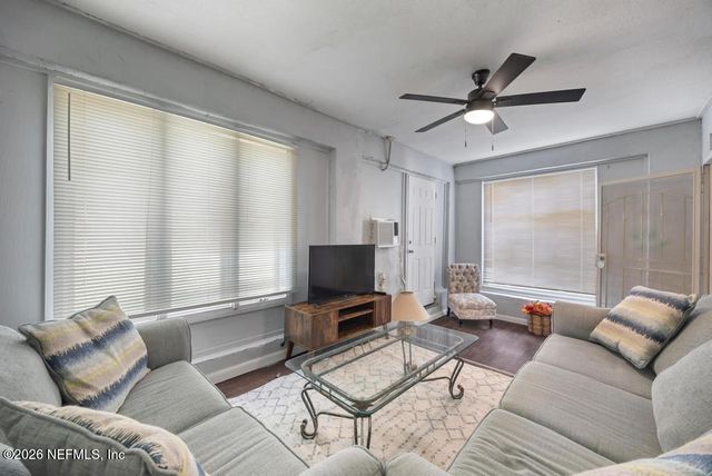 5210 DODGE Road, Jacksonville, FL 32209