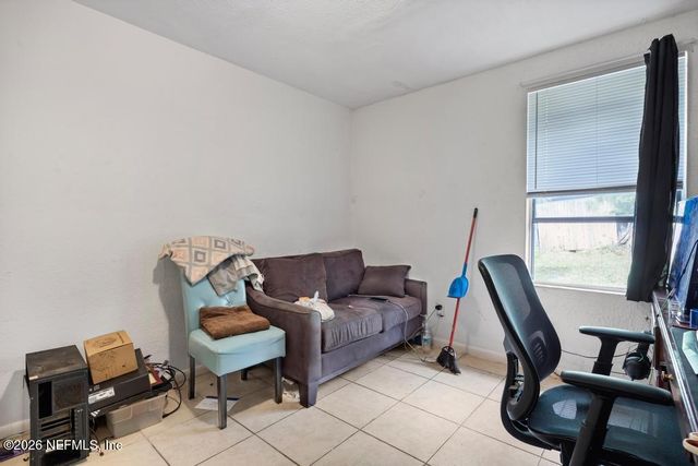 5210 DODGE Road, Jacksonville, FL 32209