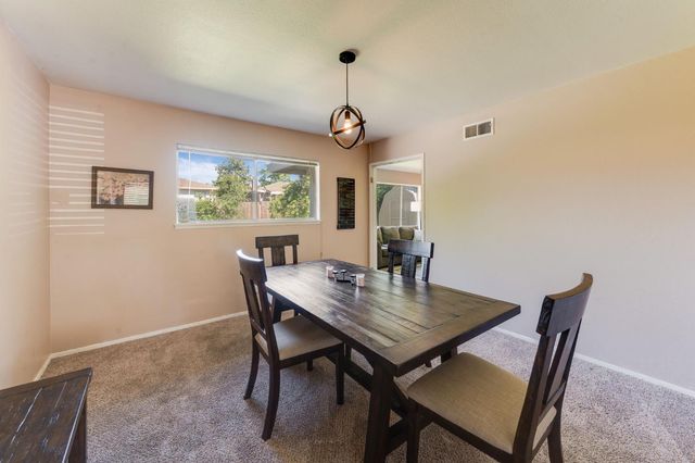 4936 Brookglen Way, Carmichael, CA 95608