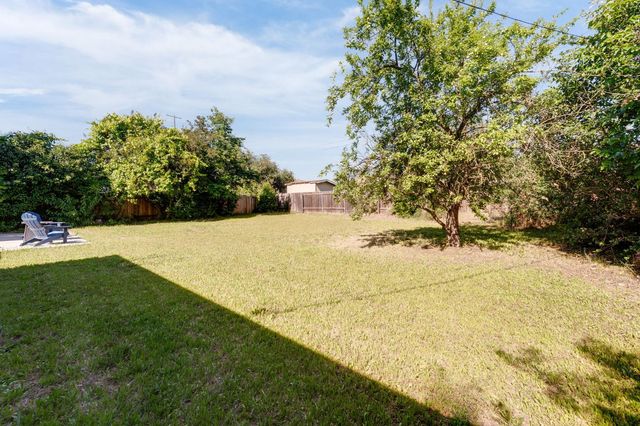 4936 Brookglen Way, Carmichael, CA 95608