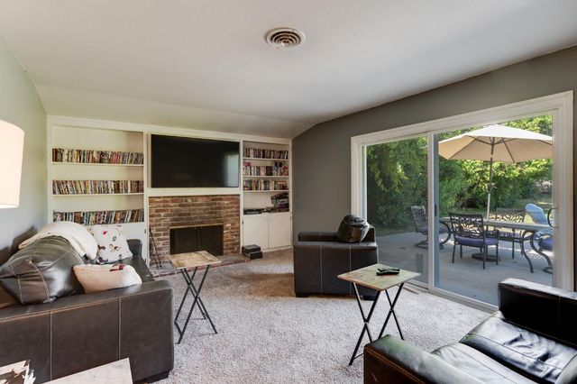 4936 Brookglen Way, Carmichael, CA 95608