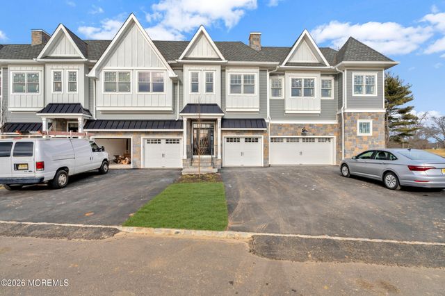 128 Eagle Way, Eatontown, NJ 07724