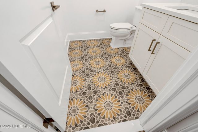 128 Eagle Way, Eatontown, NJ 07724