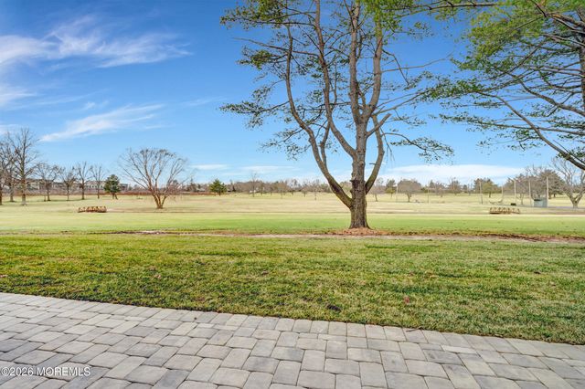 128 Eagle Way, Eatontown, NJ 07724