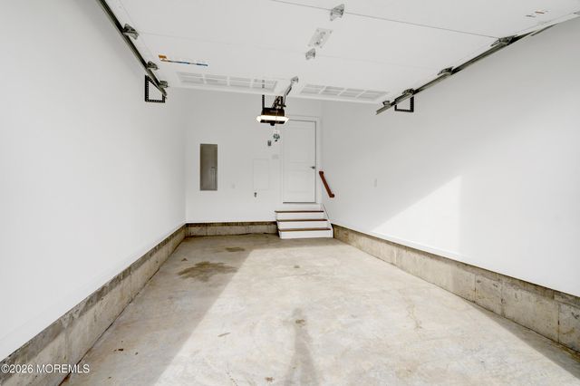 128 Eagle Way, Eatontown, NJ 07724