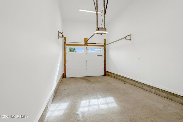 128 Eagle Way, Eatontown, NJ 07724