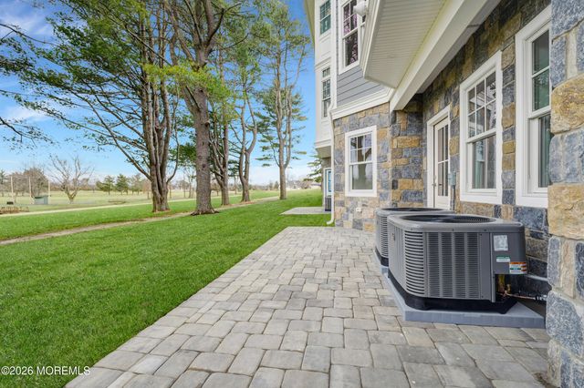 128 Eagle Way, Eatontown, NJ 07724