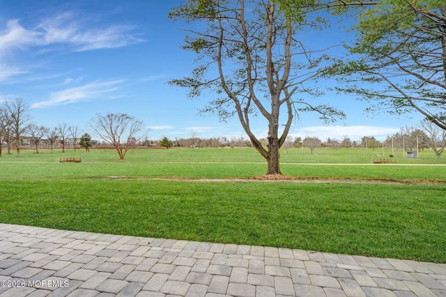 128 Eagle Way, Eatontown, NJ 07724