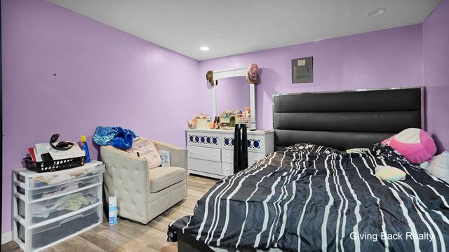825 Den Hertog Street Sw, City Of Wyoming, MI 49509
