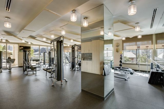 2300 WOLF Street 7D, Dallas, TX 75201