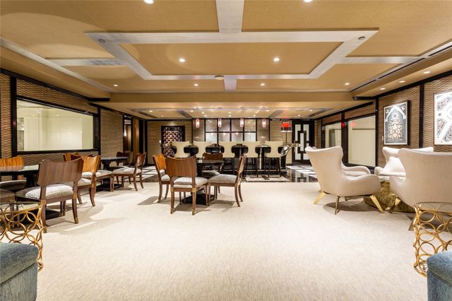 2300 WOLF Street 7D, Dallas, TX 75201