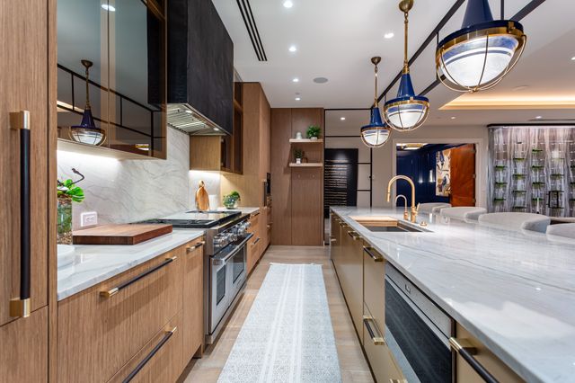 2300 WOLF Street 7D, Dallas, TX 75201