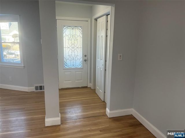 86 Howland Avenue, Teaneck, NJ 07666