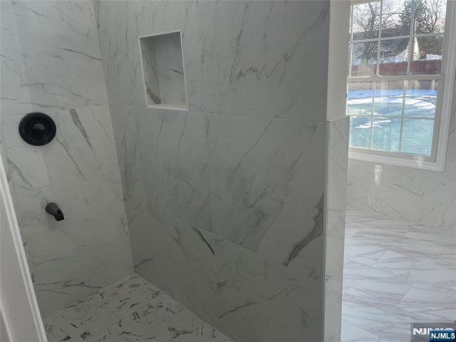 86 Howland Avenue, Teaneck, NJ 07666