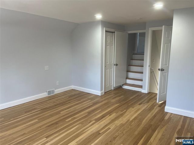 86 Howland Avenue, Teaneck, NJ 07666