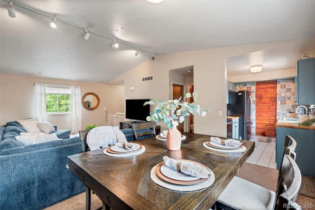4013 S Quintero Way, Aurora, CO 80013