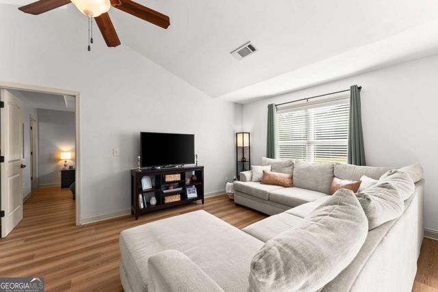 204 Sugar Maple Drive, Cornelia, GA 30531