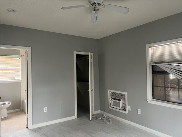 139 Van Molan Street B, Houston, TX 77022