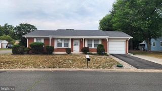 5 MONMOUTH LN, Manchester Township, NJ 08759