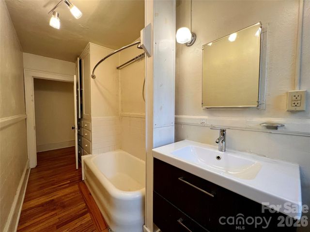 19 Saluda Street, Asheville, NC 28806