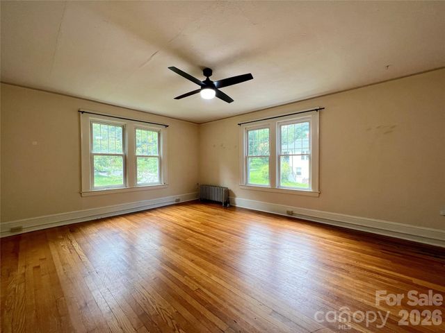 19 Saluda Street, Asheville, NC 28806