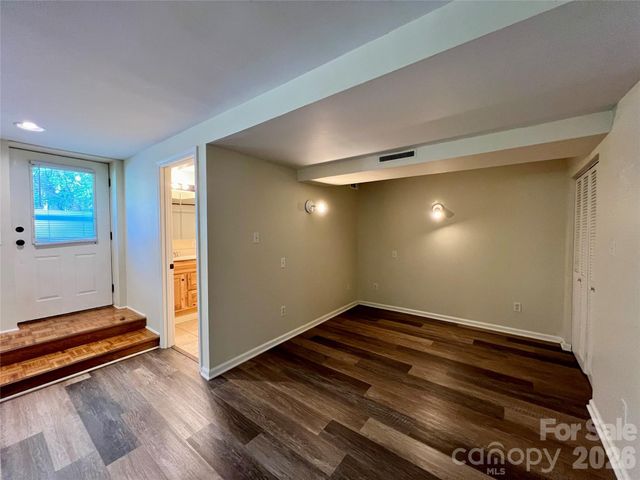 19 Saluda Street, Asheville, NC 28806