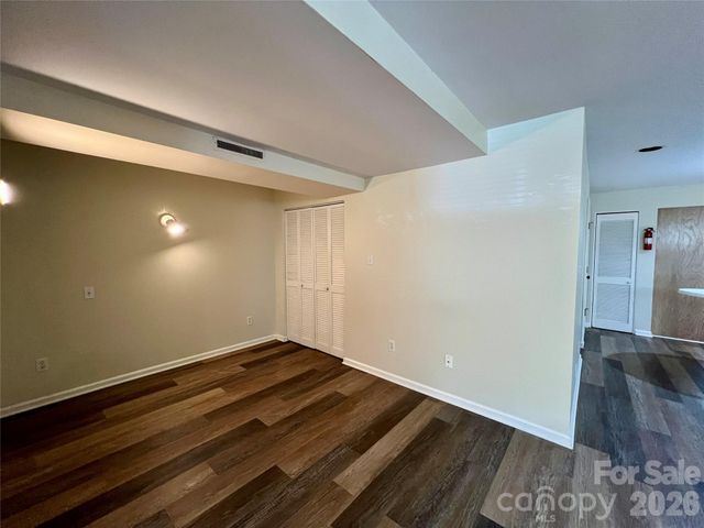 19 Saluda Street, Asheville, NC 28806
