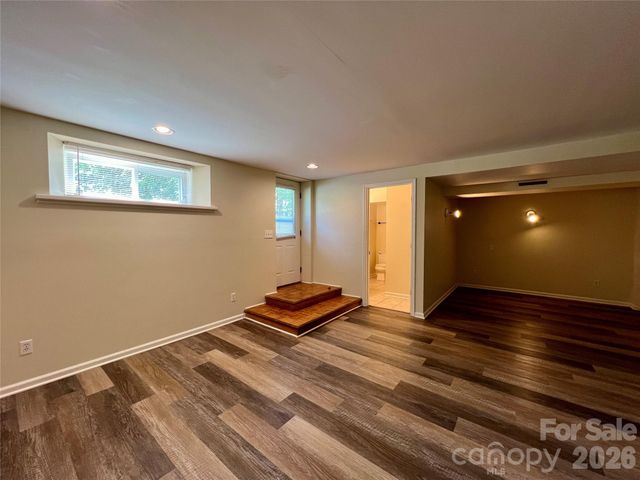 19 Saluda Street, Asheville, NC 28806