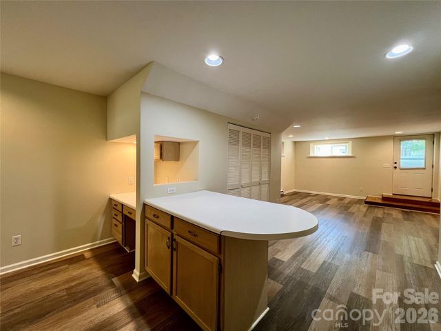 19 Saluda Street, Asheville, NC 28806