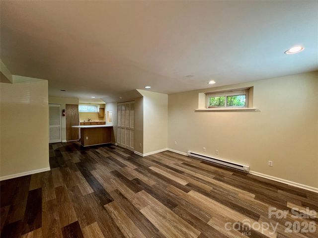 19 Saluda Street, Asheville, NC 28806
