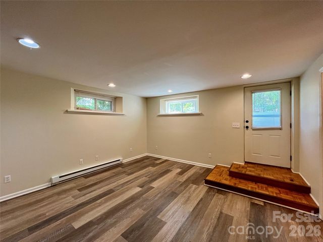 19 Saluda Street, Asheville, NC 28806
