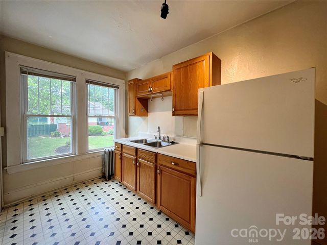 19 Saluda Street, Asheville, NC 28806