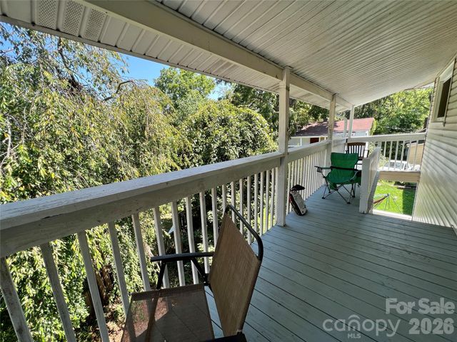 19 Saluda Street, Asheville, NC 28806