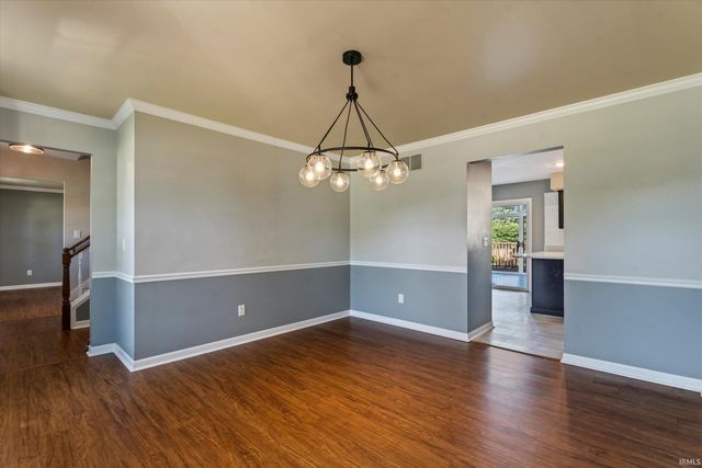 52200 Covered Wagon Trail, Granger, IN 46530