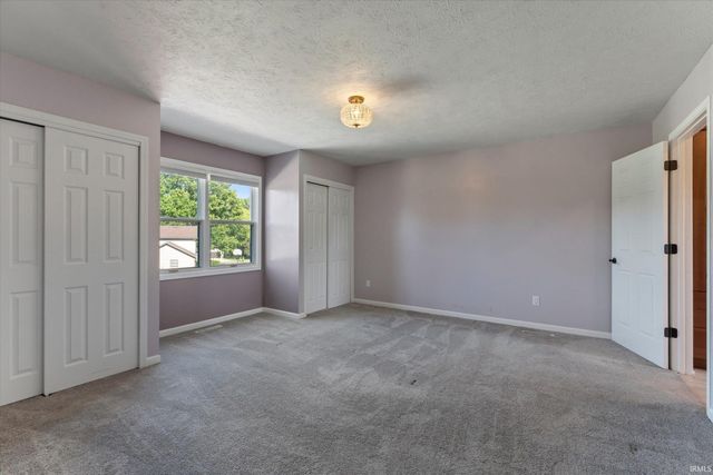 52200 Covered Wagon Trail, Granger, IN 46530