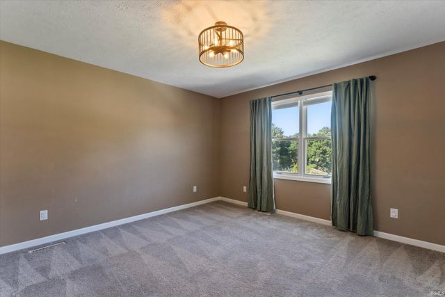 52200 Covered Wagon Trail, Granger, IN 46530