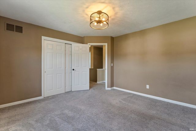 52200 Covered Wagon Trail, Granger, IN 46530