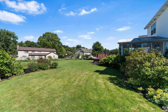 52200 Covered Wagon Trail, Granger, IN 46530