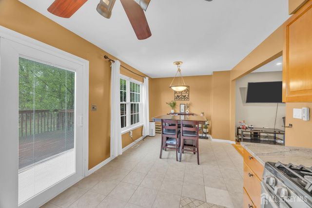 39 Delikat Lane, Sayreville, NJ 08872