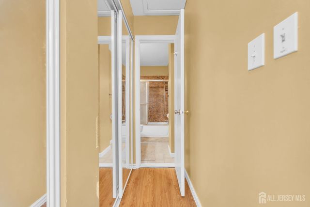 39 Delikat Lane, Sayreville, NJ 08872