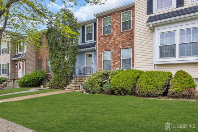 39 Delikat Lane, Sayreville, NJ 08872