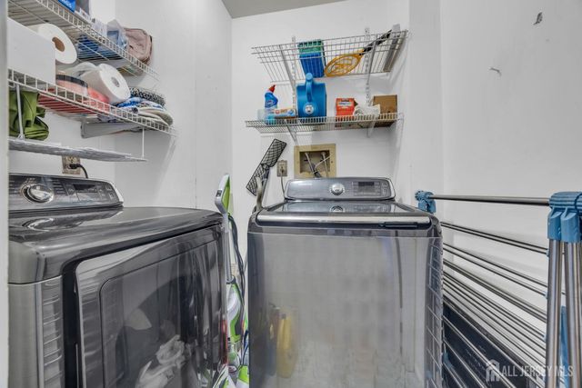 39 Delikat Lane, Sayreville, NJ 08872