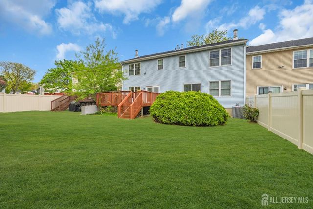 39 Delikat Lane, Sayreville, NJ 08872