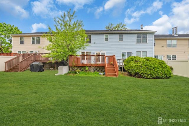 39 Delikat Lane, Sayreville, NJ 08872