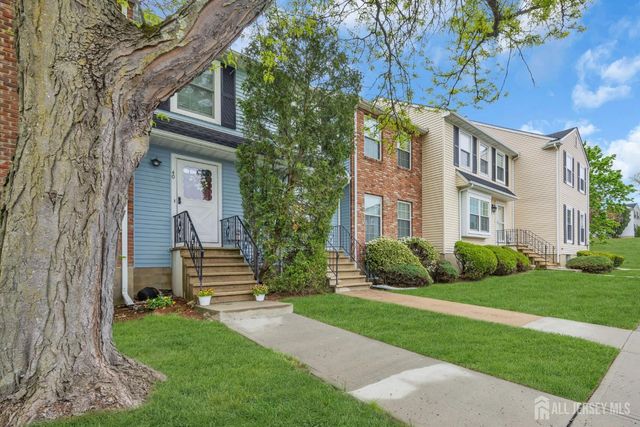 39 Delikat Lane, Sayreville, NJ 08872