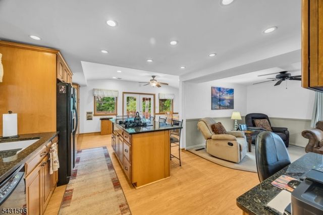 1038 Centre St, Raritan Boro, NJ 08869