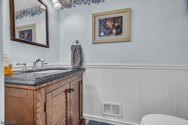 1038 Centre St, Raritan Boro, NJ 08869